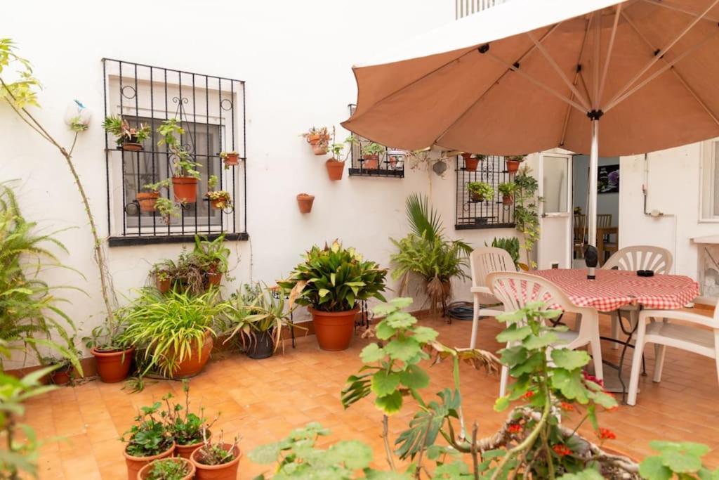 El Patio De La Vina By Gades Gestion Lägenhet Cádiz Exteriör bild