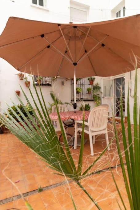 El Patio De La Vina By Gades Gestion Lägenhet Cádiz Exteriör bild